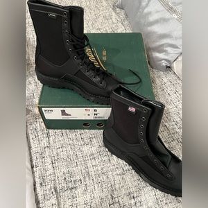 Women’s Danner Acadia police boots